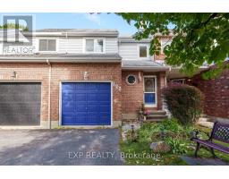 122 MARKLAND CRESCENT, Ottawa, Ontario