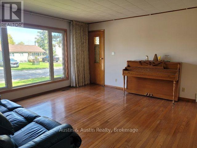66 Ross Street W, Dryden, Ontario  P8N 1V3 - Photo 5 - X13845108