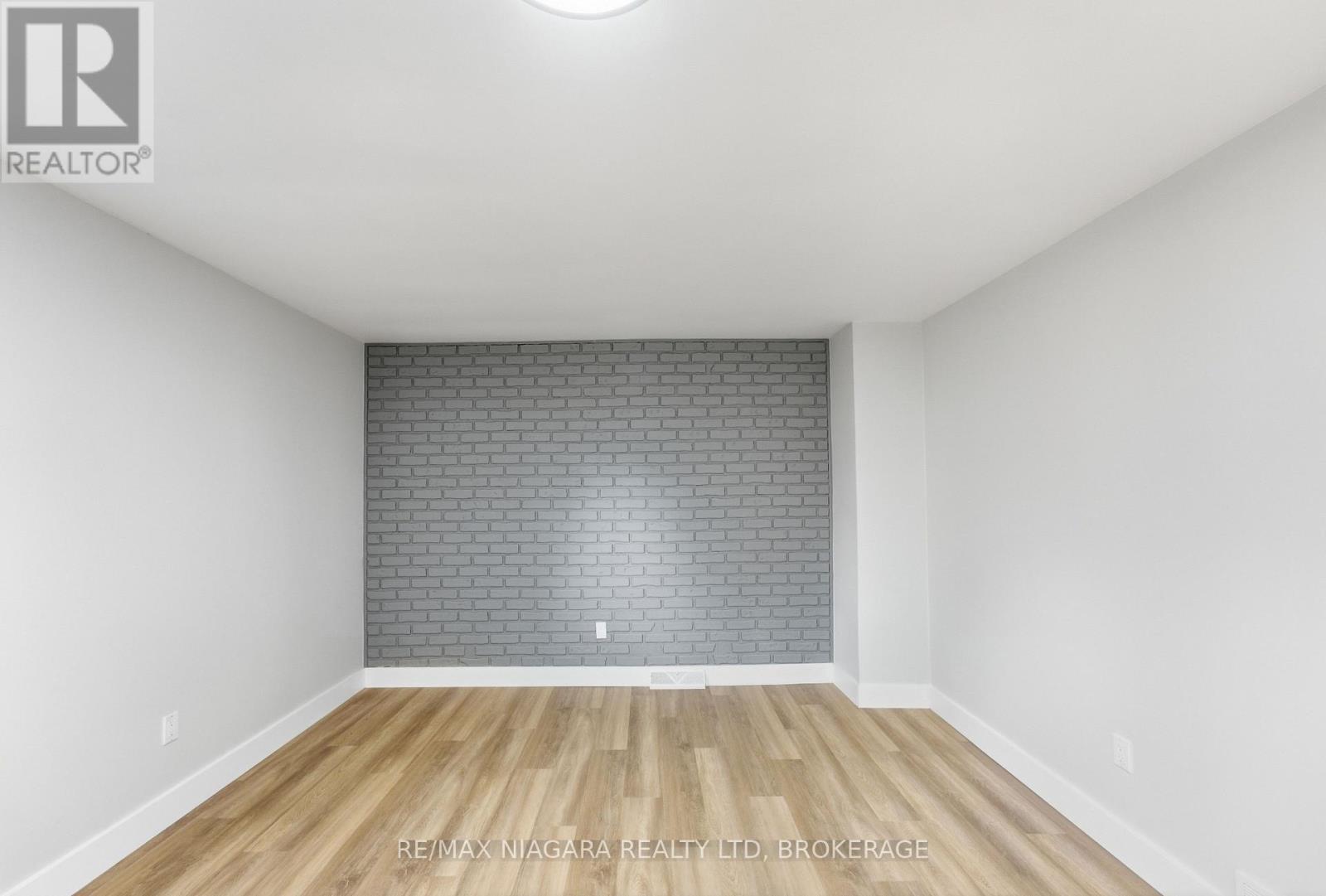 278 Ridge Rd Road S, Fort Erie, Ontario  L0S 1B0 - Photo 16 - X13845128