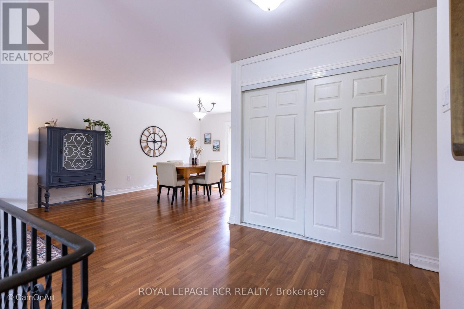 364 Dixon Boulevard, Newmarket, Ontario  L3Y 5C4 - Photo 3 - N13845018