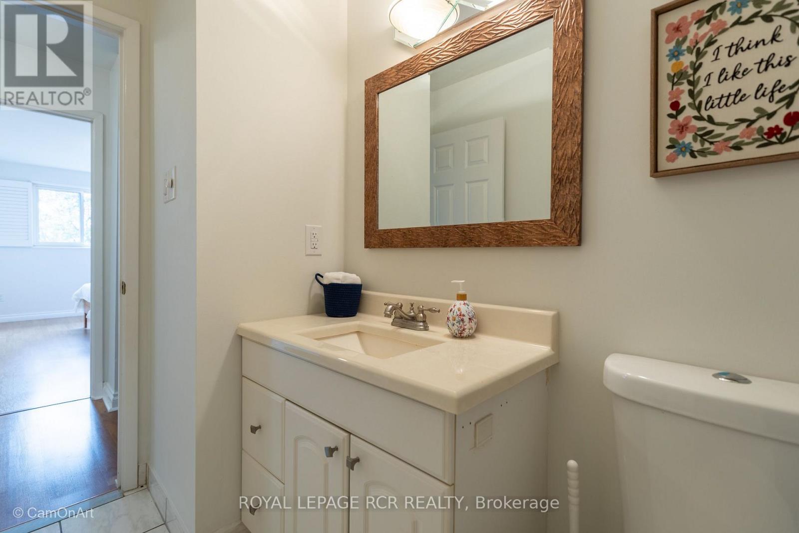 364 Dixon Boulevard, Newmarket, Ontario  L3Y 5C4 - Photo 13 - N13845018