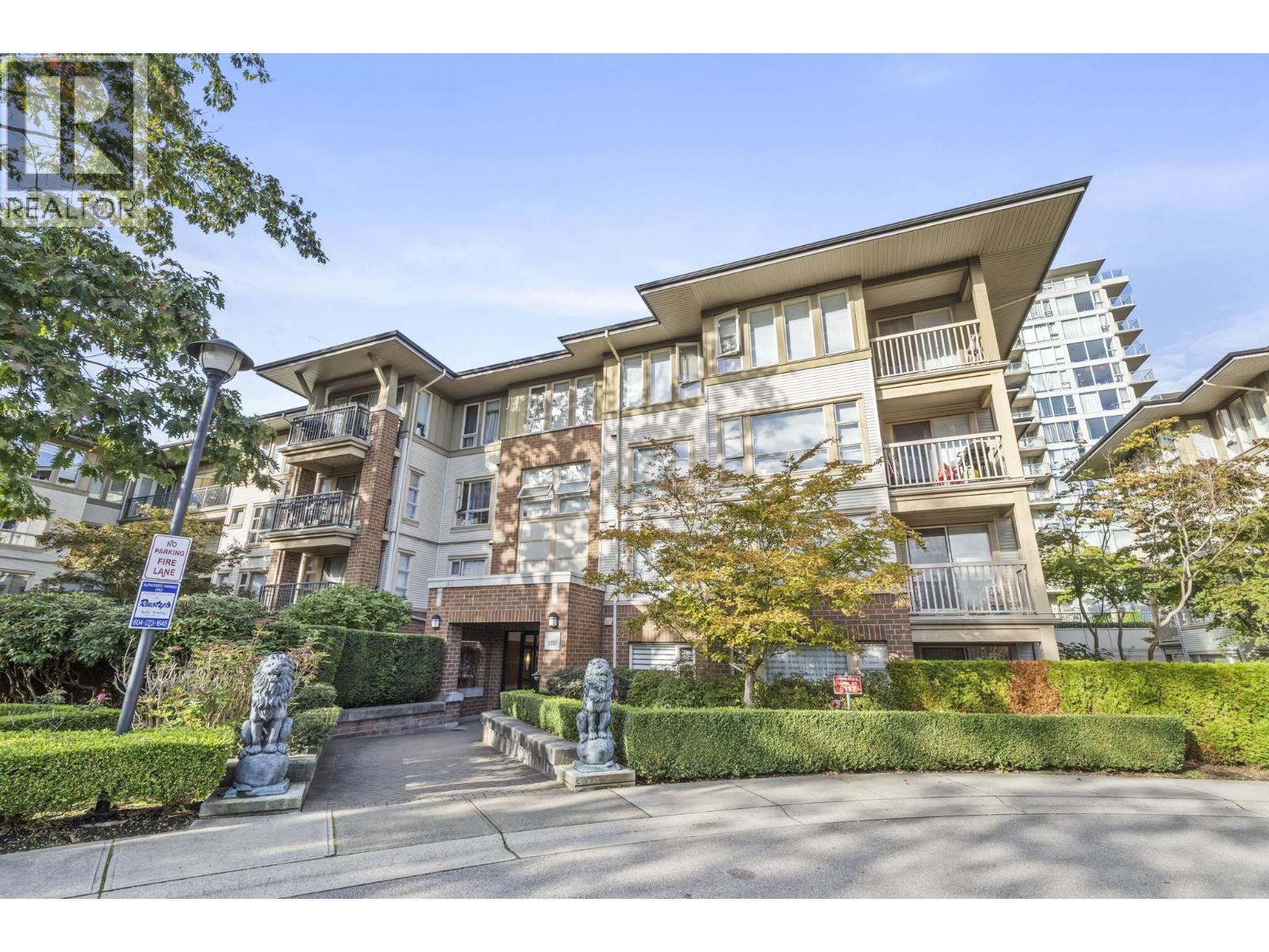 6106 5117 GARDEN CITY ROAD, Richmond, British Columbia