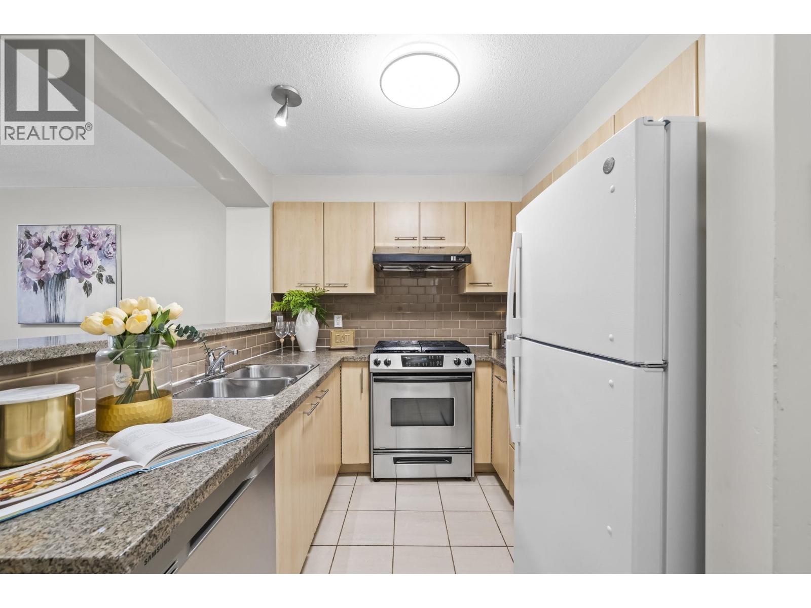 6106 5117 Garden City Road, Richmond, British Columbia  V6X 4H7 - Photo 8 - R3170975