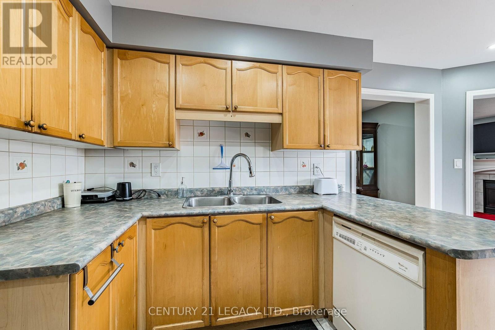 64 Narrow Valley Crescent, Brampton, Ontario  L6R 2M4 - Photo 13 - W13833668
