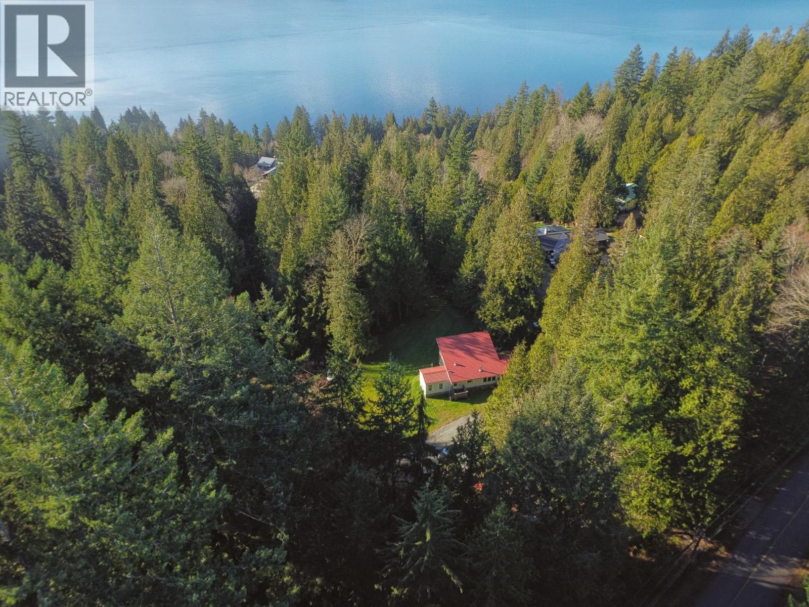 7103 Sechelt Inlet Road, Sechelt, British Columbia  V7Z 0P1 - Photo 3 - R3170977