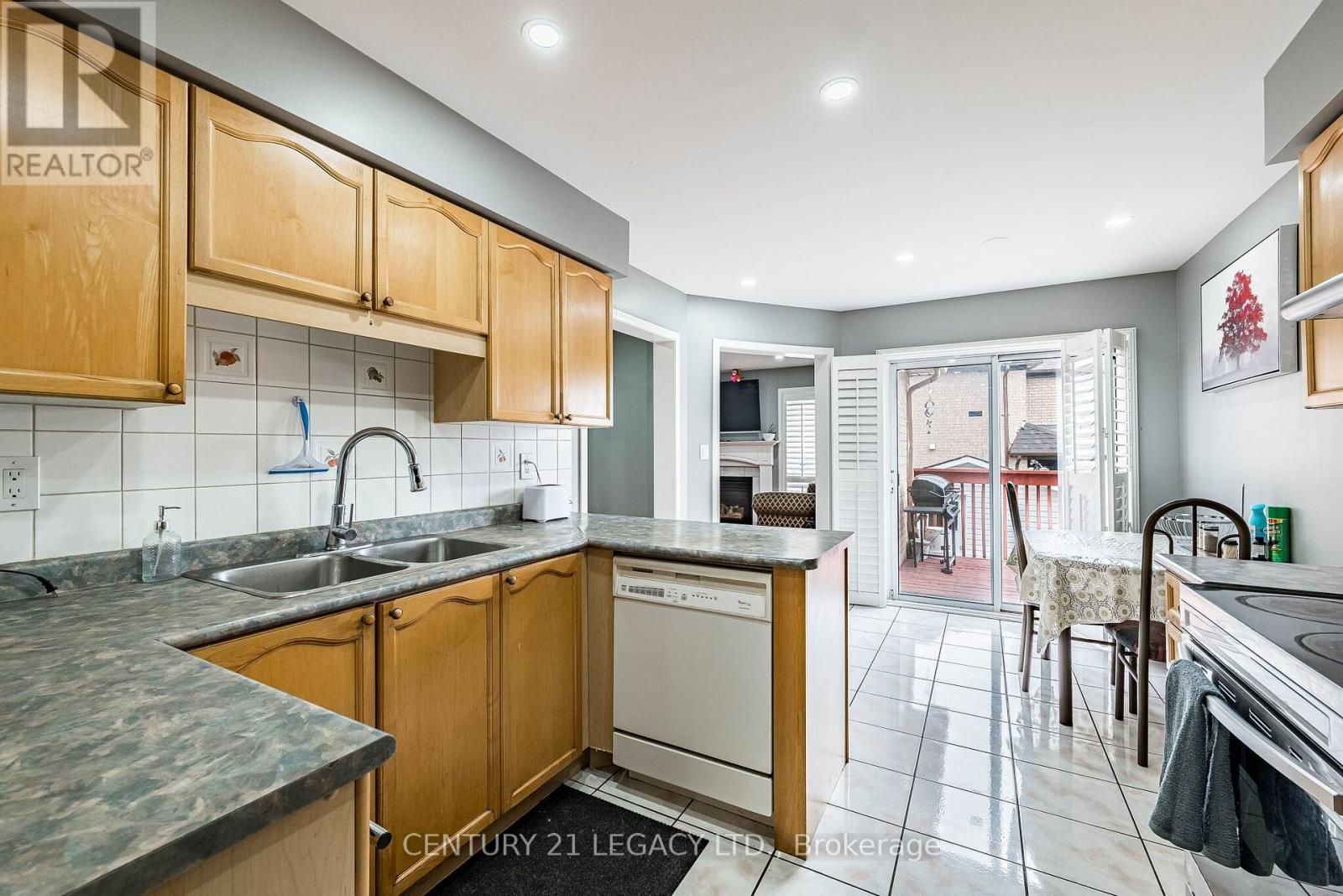 64 Narrow Valley Crescent, Brampton, Ontario  L6R 2M4 - Photo 10 - W13833668