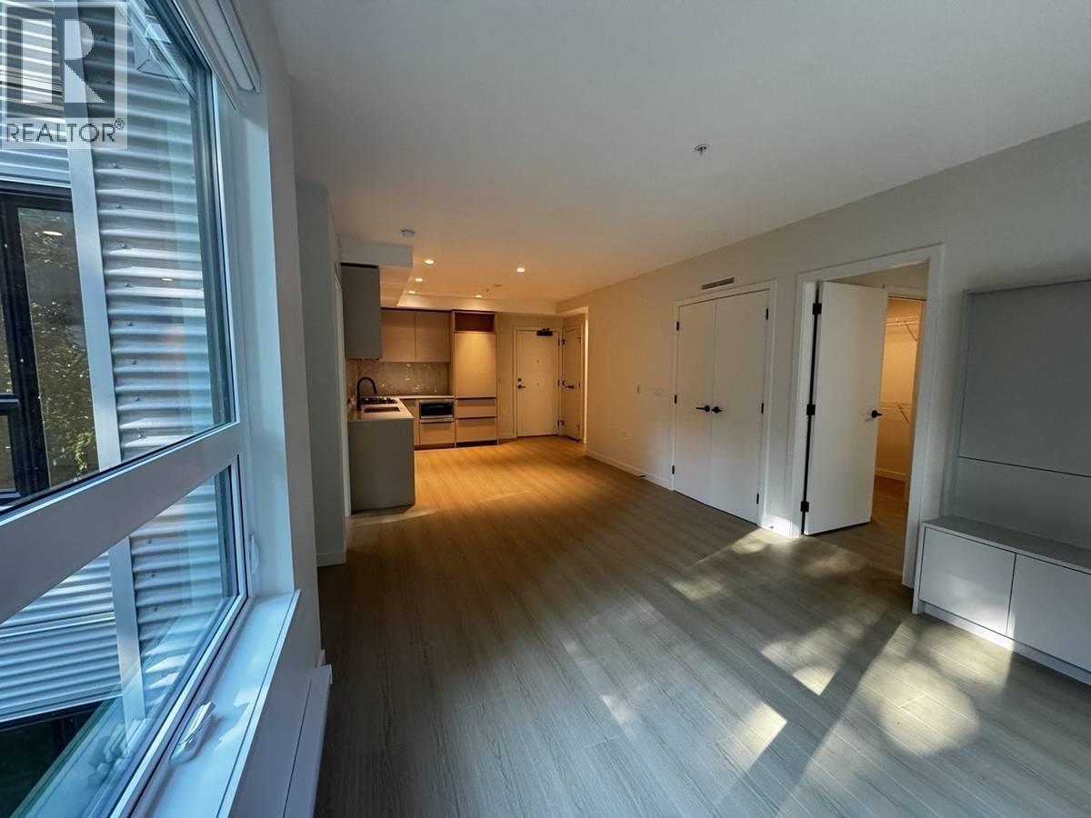403 2015 St. Johns St  Bc, Port Moody, British Columbia  V3H 0N5 - Photo 3 - R3170974