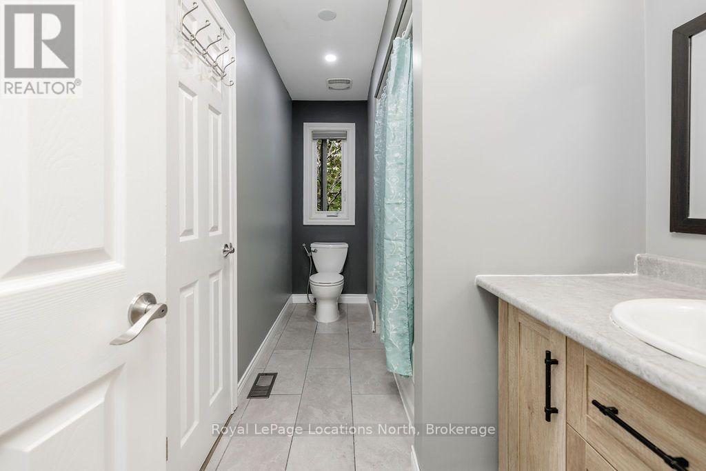 83 Crocus Drive, Wasaga Beach, Ontario  L9Z 2Z7 - Photo 14 - S13845184
