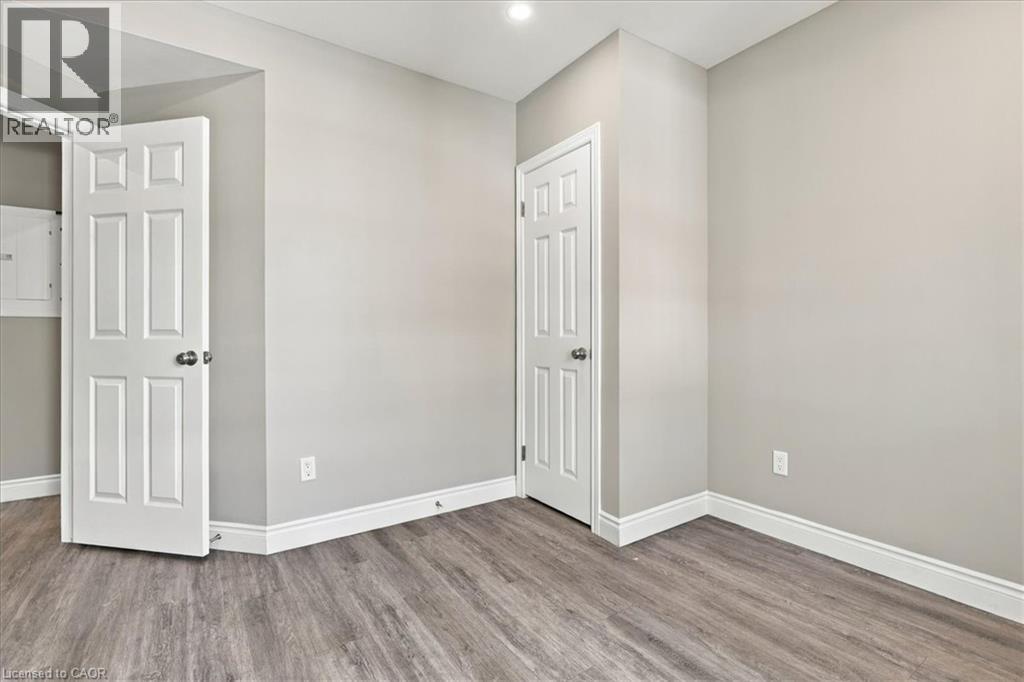 17 Eby Street S Unit# Upper, Kitchener, Ontario N2G 3K6 - Photo 3 - 40866876
