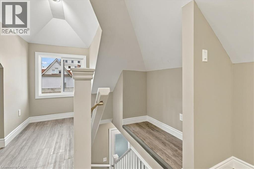17 Eby Street S Unit# Upper, Kitchener, Ontario N2G 3K6 - Photo 7 - 40866876