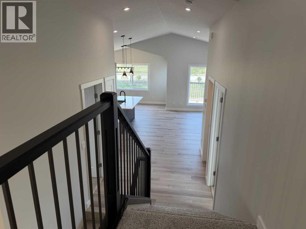 52 Emmett Crescent