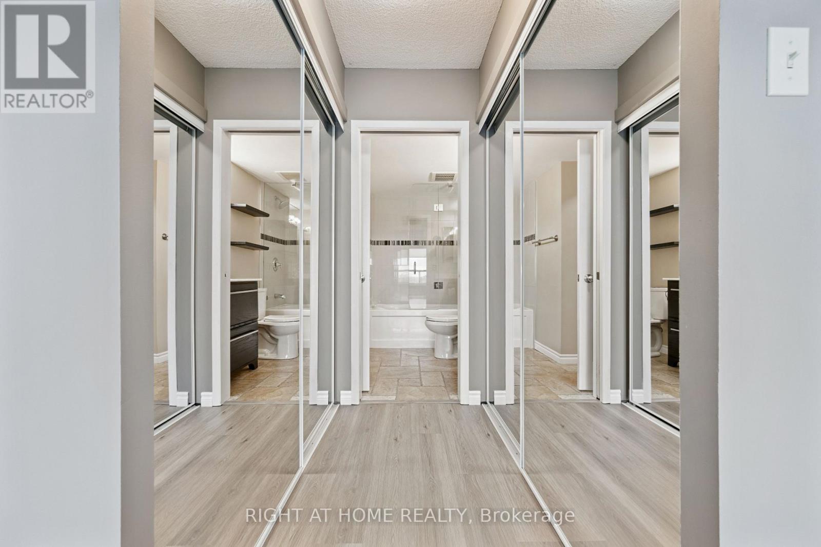 1217 - 268 Ridley Boulevard, Toronto, Ontario  M5M 4N3 - Photo 14 - C13845162