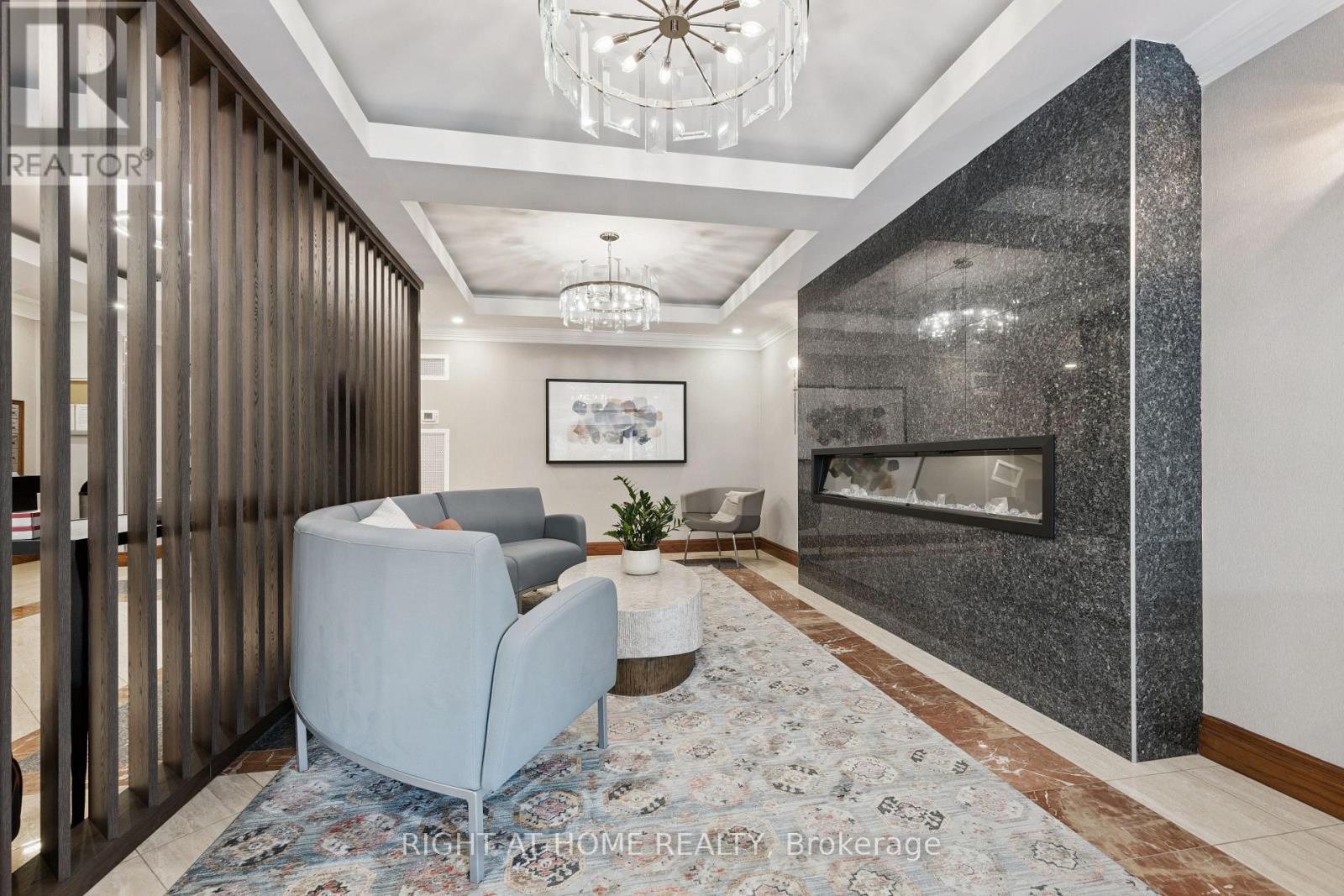 1217 - 268 Ridley Boulevard, Toronto, Ontario  M5M 4N3 - Photo 2 - C13845162
