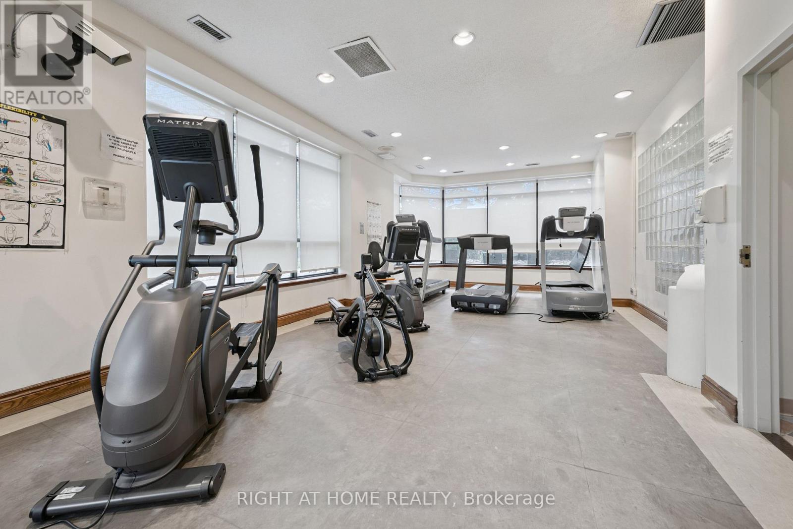 1217 - 268 Ridley Boulevard, Toronto, Ontario  M5M 4N3 - Photo 21 - C13845162