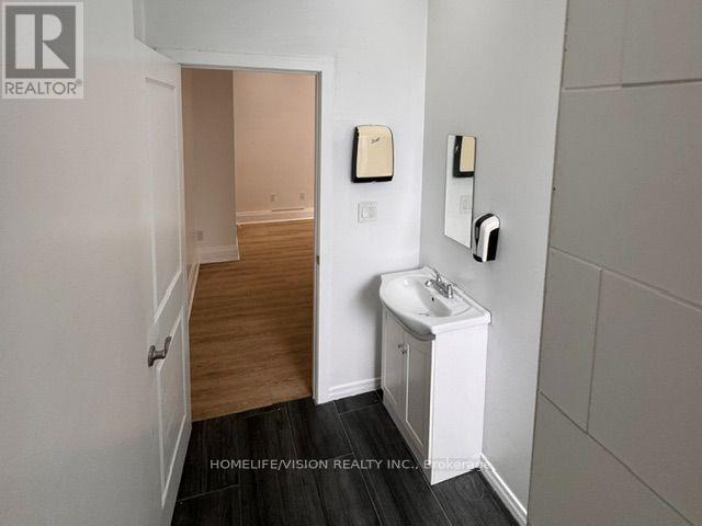 Unit C - 864 Broadview Avenue, Toronto (Playter Estates-Danforth), Ontario  M4K 2R1 - Photo 4 - E13845196