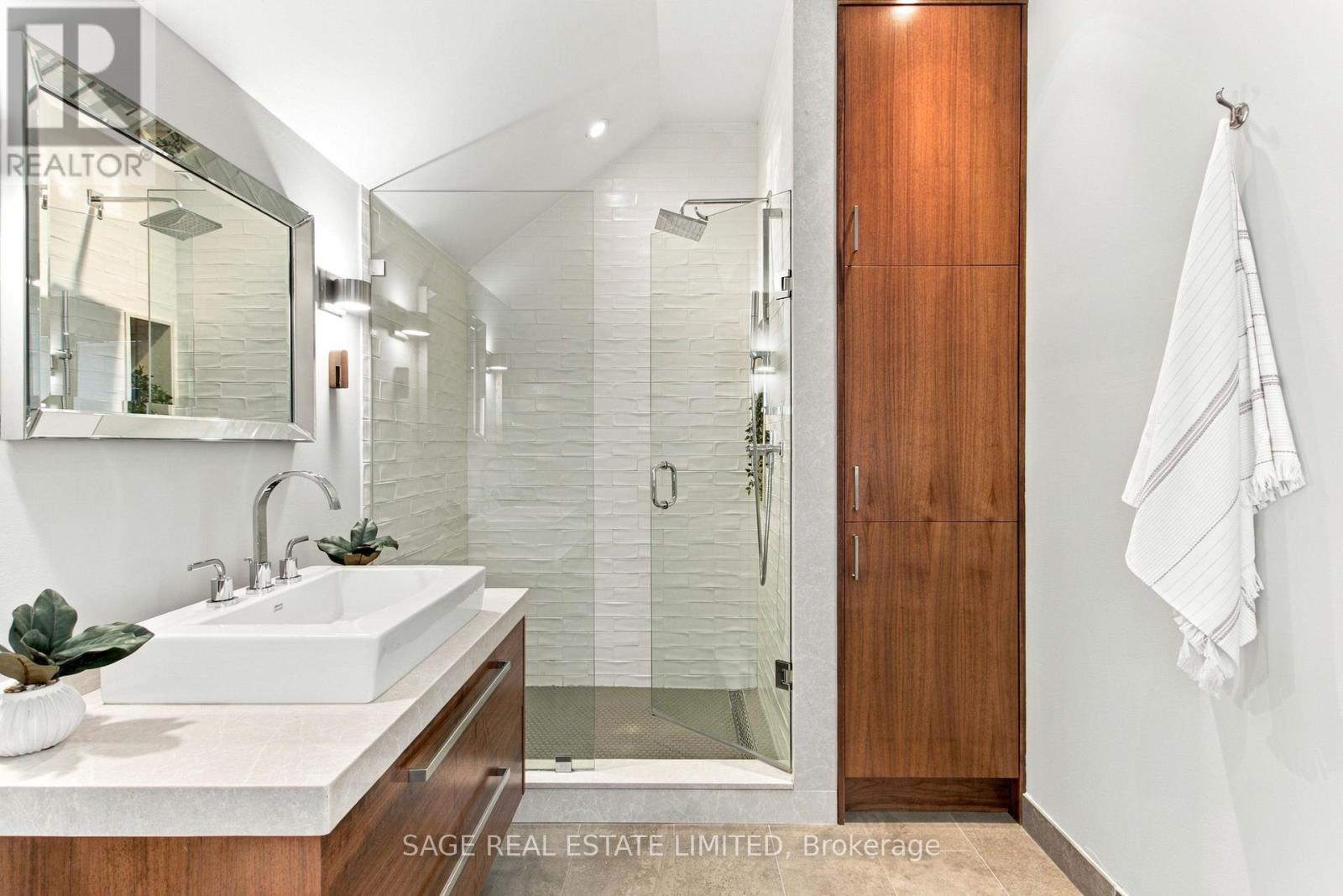 106 Tiago Avenue, Toronto, Ontario  M4B 2A3 - Photo 24 - E13845220