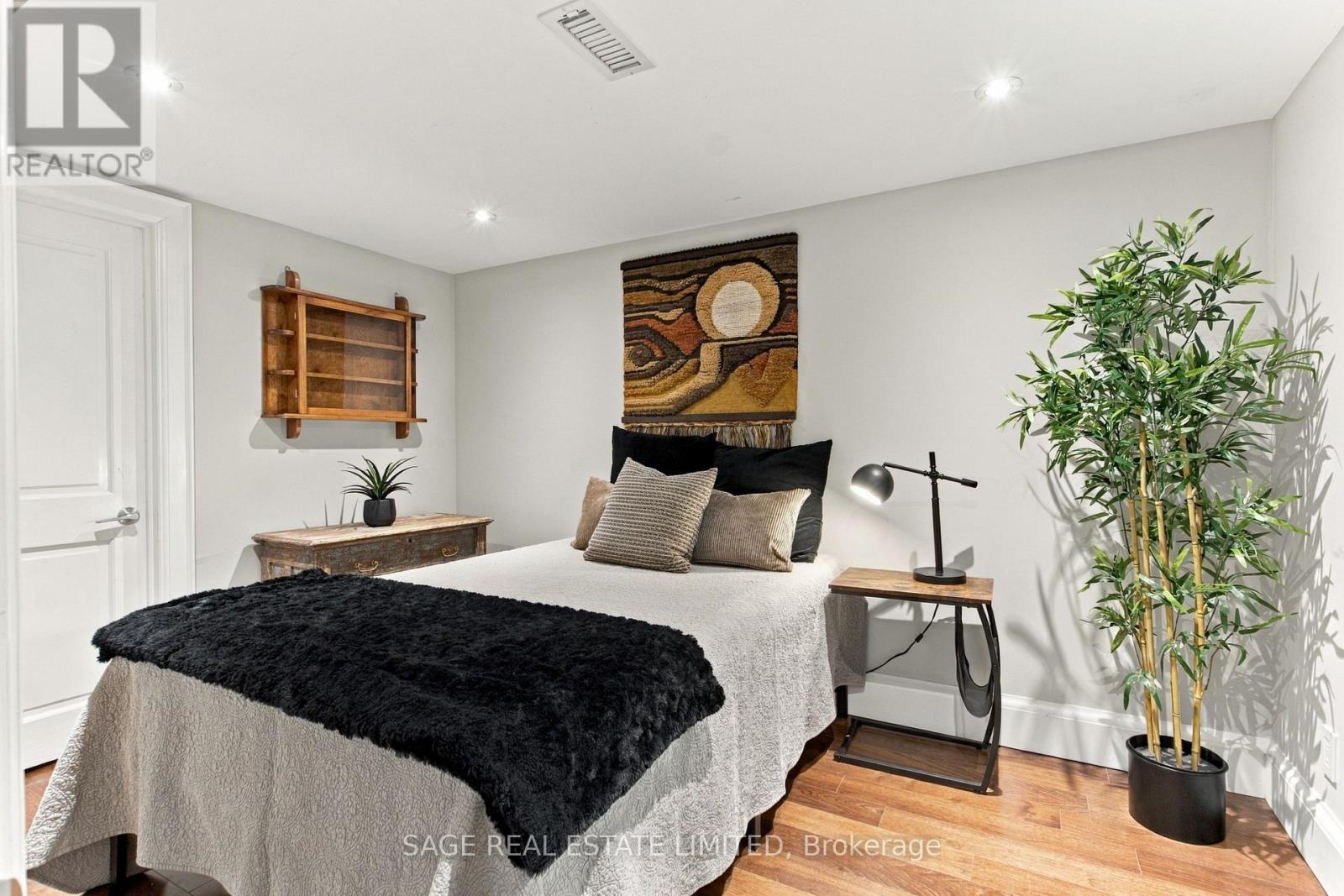 106 Tiago Avenue, Toronto, Ontario  M4B 2A3 - Photo 38 - E13845220