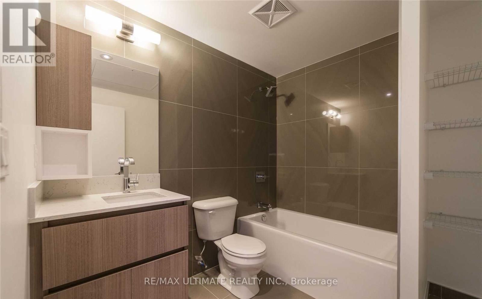 710 - 30 Baseball Place, Toronto, Ontario  M4M 0E8 - Photo 10 - E13845224