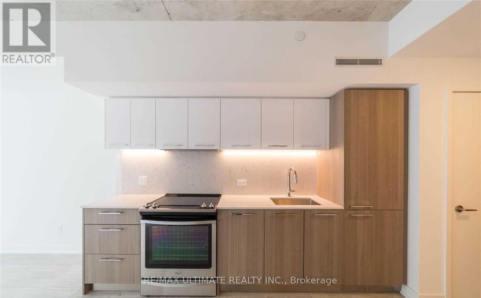 710 - 30 Baseball Place, Toronto, Ontario  M4M 0E8 - Photo 2 - E13845224