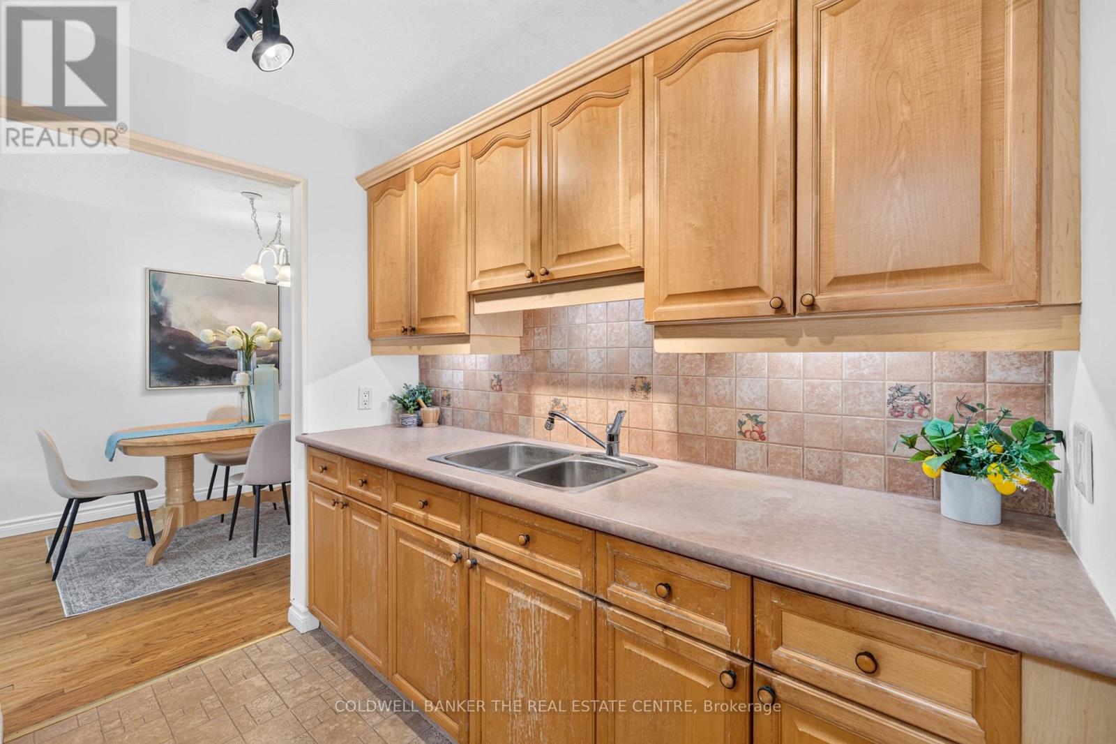 140 Willow Lane, Newmarket, Ontario  L3Y 4J3 - Photo 8 - N13845132