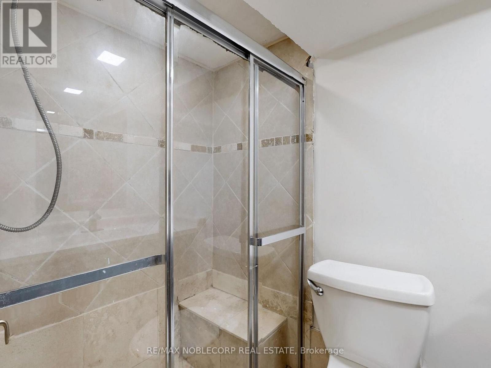 100 Rockport Crescent, Richmond Hill, Ontario  L4C 2L8 - Photo 36 - N13845208