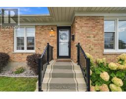 699 GRIERSON STREET, Oshawa, Ontario