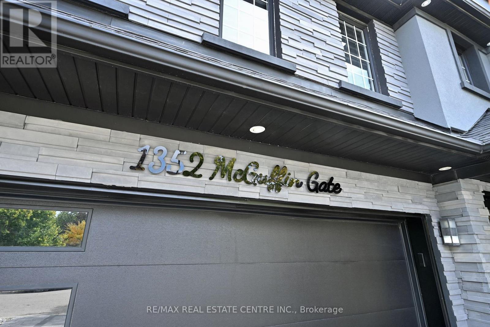 1352 Mcguffin Gate, Milton, Ontario  L9T 6M3 - Photo 5 - W13845104