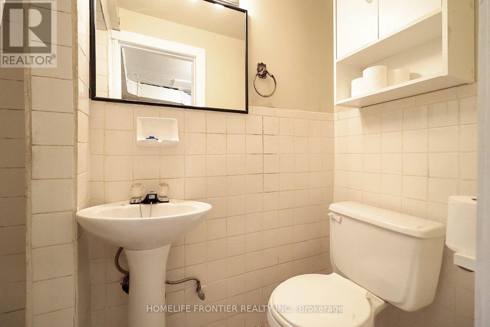 334 Rimilton Avenue, Toronto, Ontario  M8W 2E4 - Photo 19 - W13845140