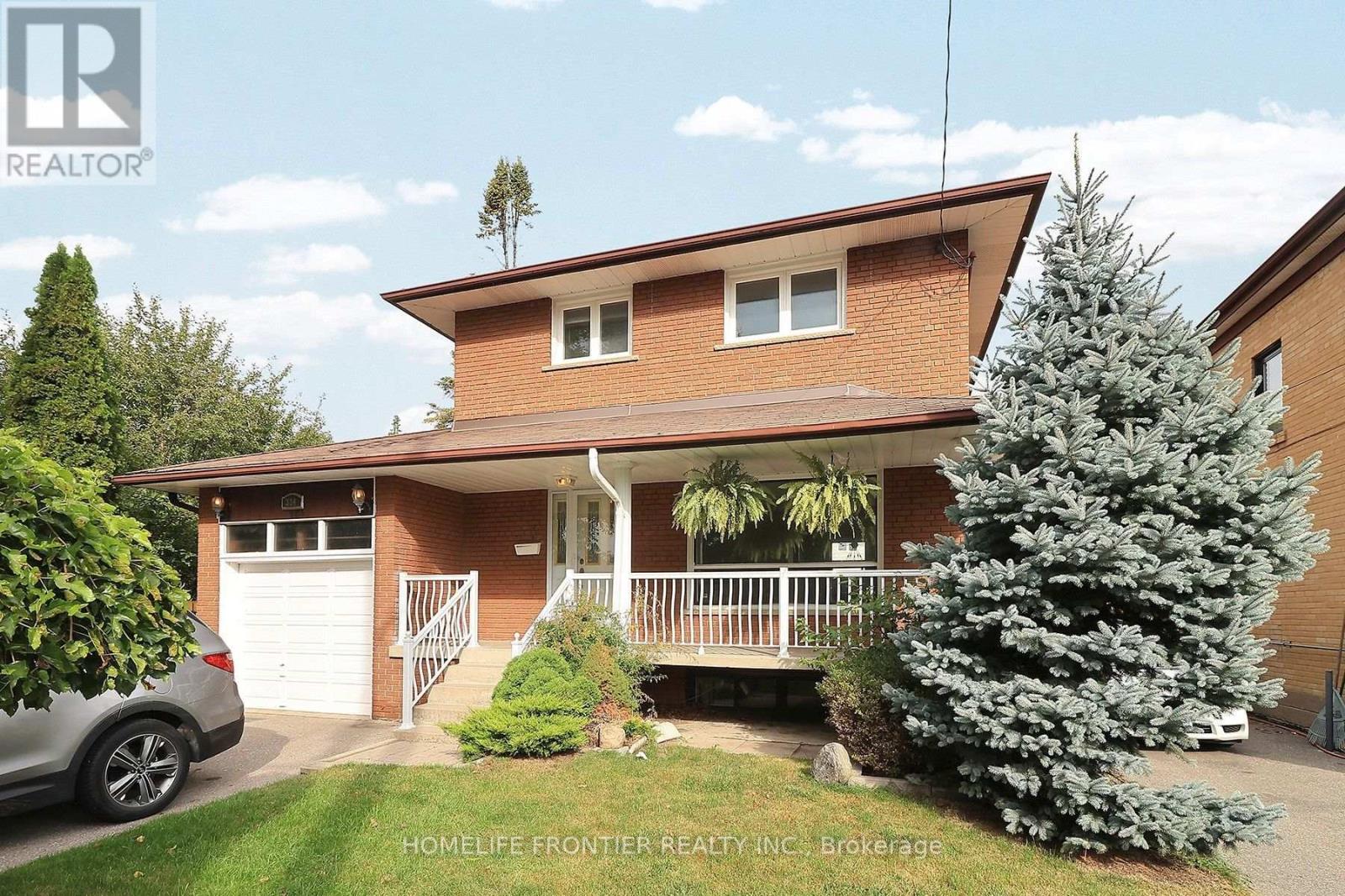 334 Rimilton Avenue, Toronto, Ontario  M8W 2E4 - Photo 2 - W13845140