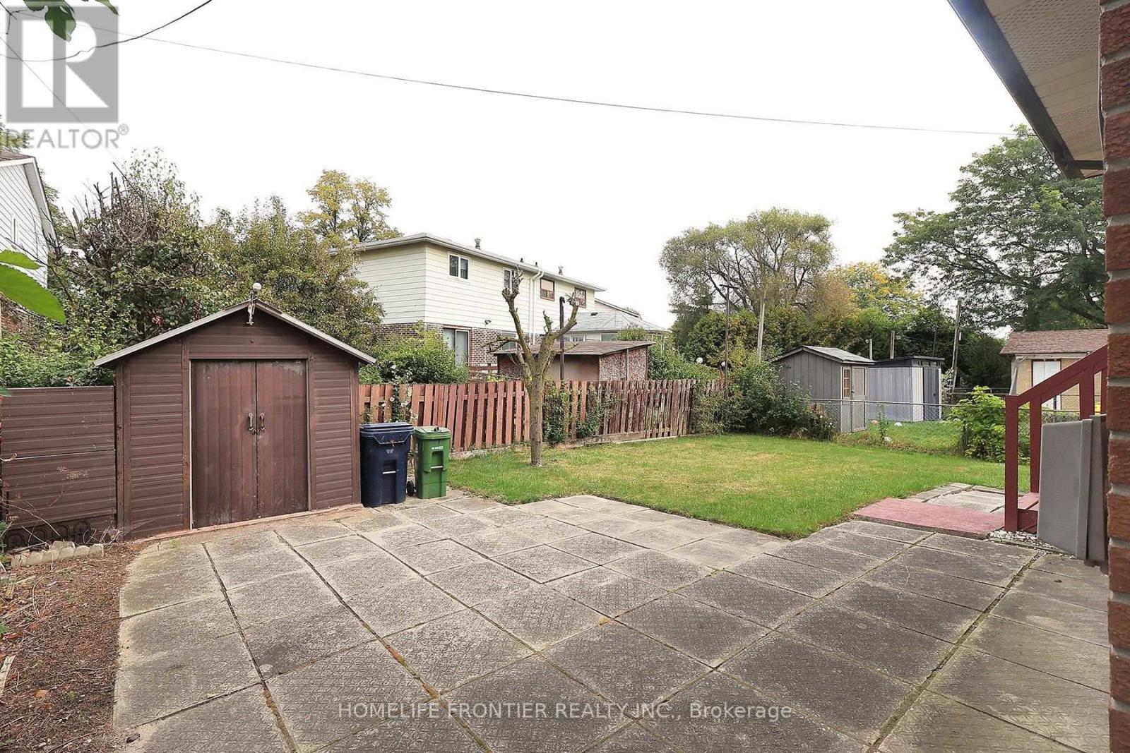 334 Rimilton Avenue, Toronto, Ontario  M8W 2E4 - Photo 22 - W13845140