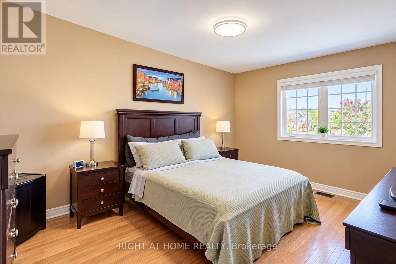 27 Fallis Crescent, Caledon, Ontario  L7C 3R5 - Photo 5 - W13845142