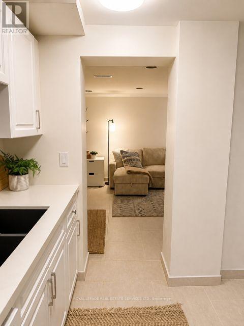 Lower - 17 Longfield Road, Toronto, Ontario  M9B 3E8 - Photo 4 - W13845154