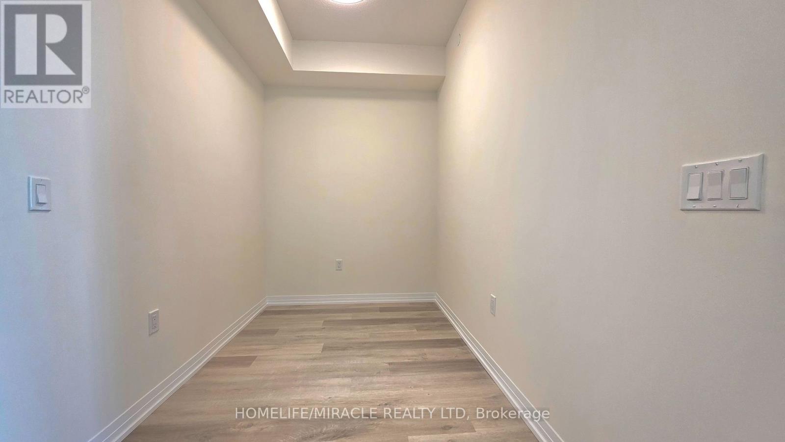 3302 - 15 Watergarden Drive, Mississauga, Ontario  L5R 0H4 - Photo 14 - W13845160