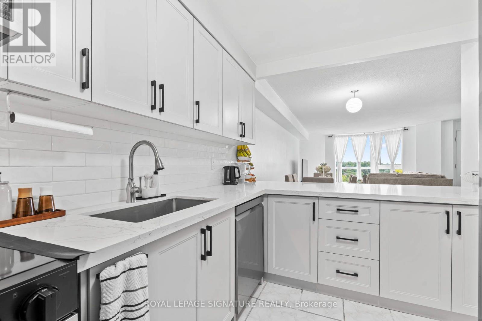 607 - 238 Albion Road, Toronto, Ontario  M9W 6A7 - Photo 3 - W13845194
