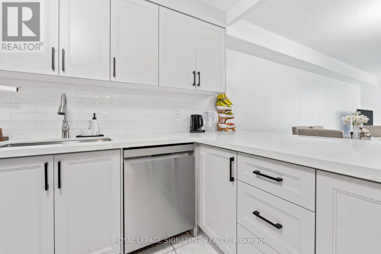 607 - 238 Albion Road, Toronto, Ontario  M9W 6A7 - Photo 5 - W13845194
