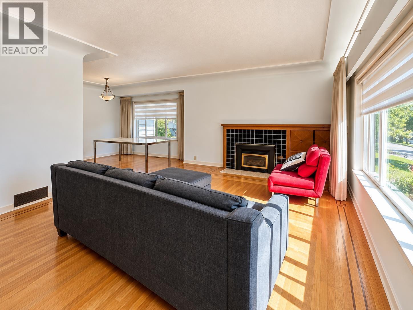 1309 Edinburgh Street, New Westminster, British Columbia  V3M 2W1 - Photo 2 - R3151492