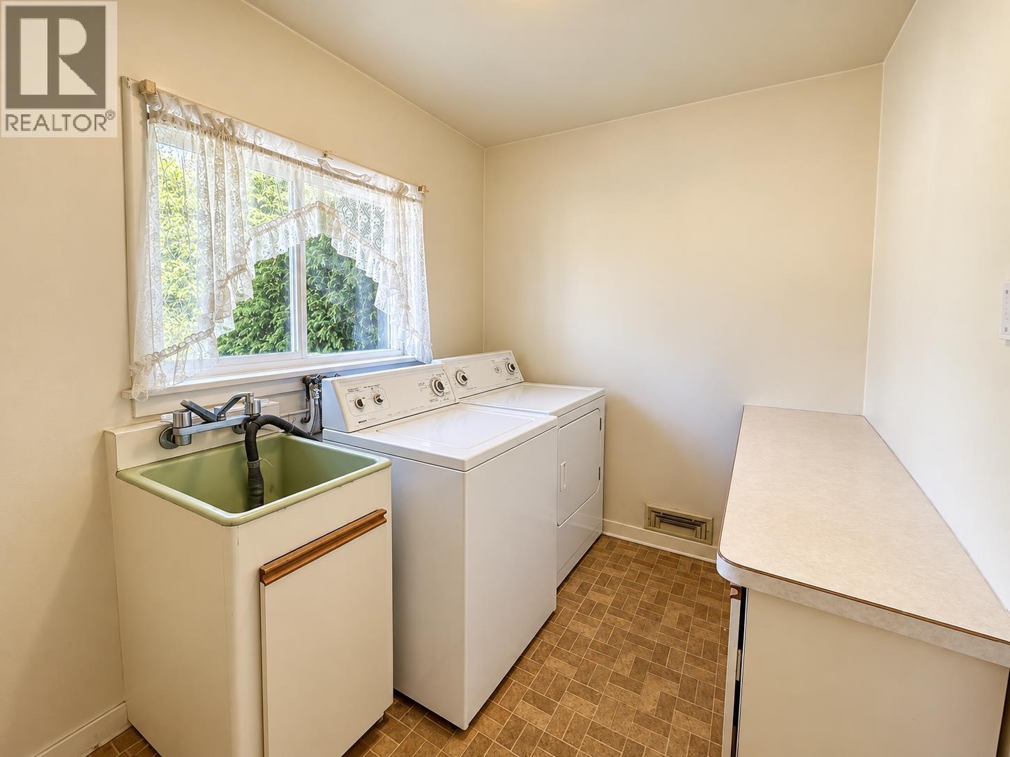 1309 Edinburgh Street, New Westminster, British Columbia  V3M 2W1 - Photo 5 - R3151492