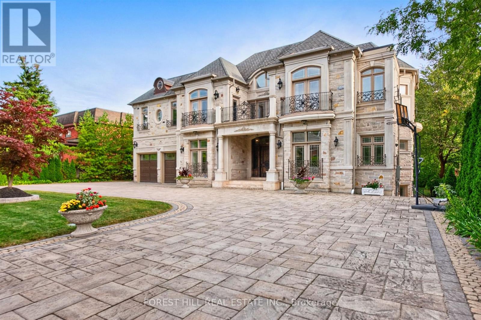 4 Fifeshire Road, Toronto, Ontario  M2L 2G5 - Photo 2 - C13838490