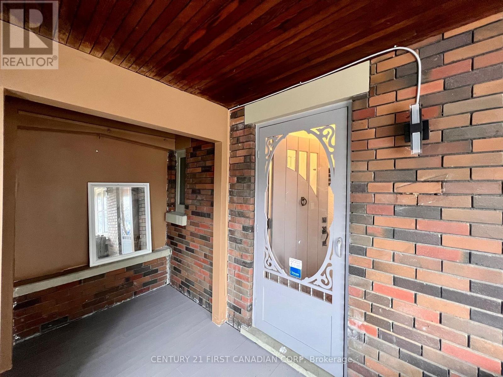27 Wharncliffe Road S, London South, Ontario  N6J 2J5 - Photo 7 - X13774516
