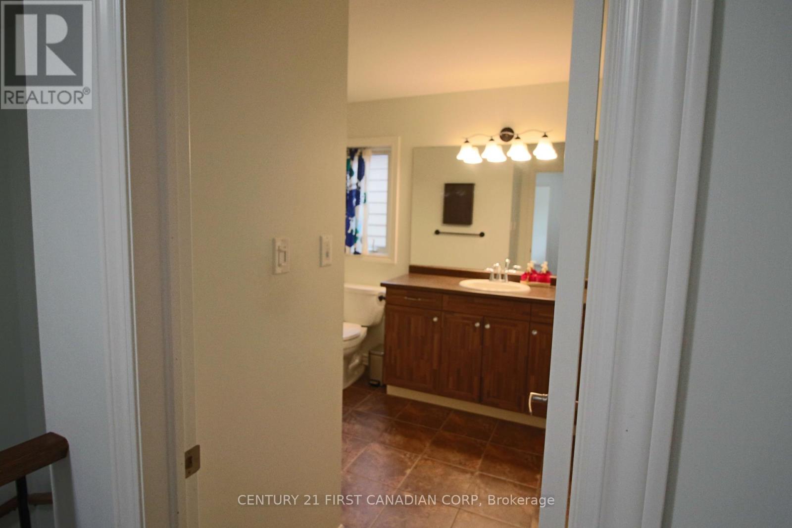 6 - 458 Blue Jay Drive, London North, Ontario  N5X 0E4 - Photo 25 - X13845438