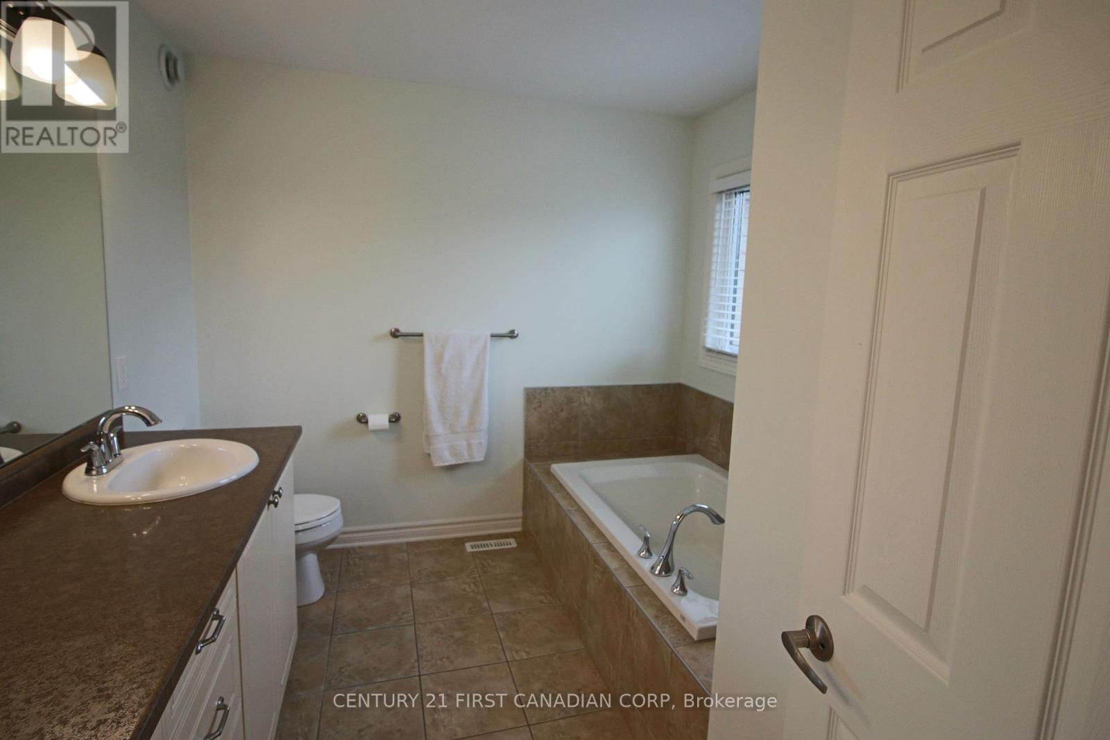 6 - 458 Blue Jay Drive, London North, Ontario  N5X 0E4 - Photo 37 - X13845438