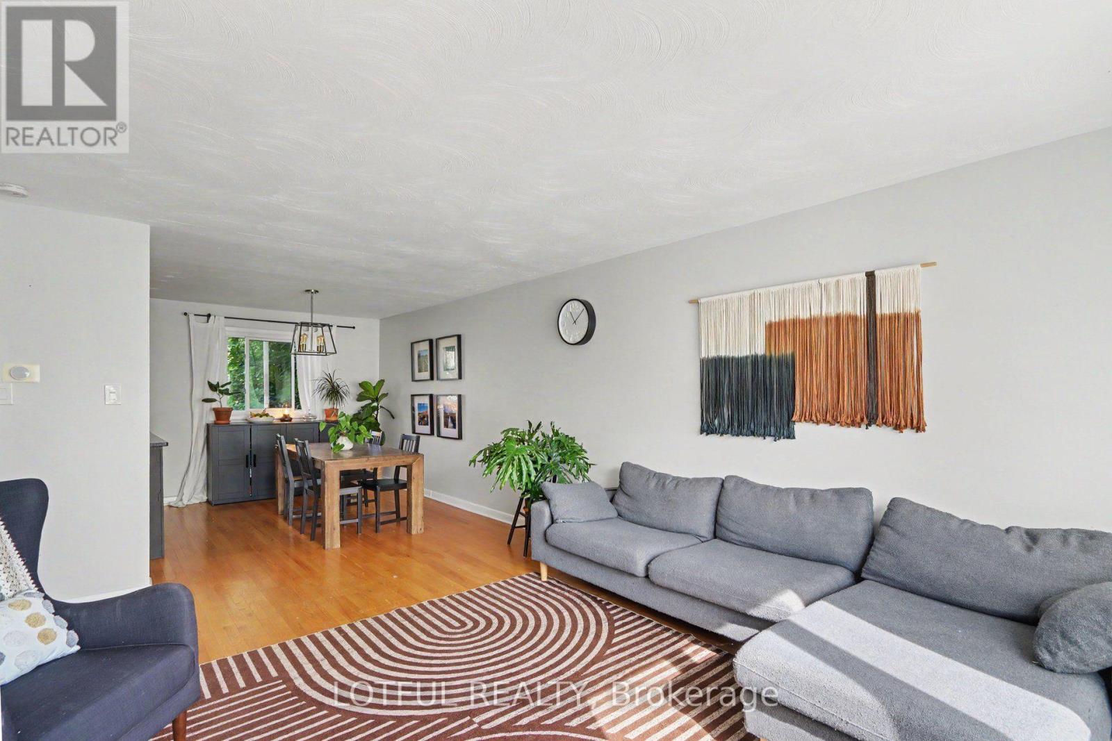 2226 Saunderson Drive, Ottawa, Ontario  K1G 2G4 - Photo 7 - X13845316
