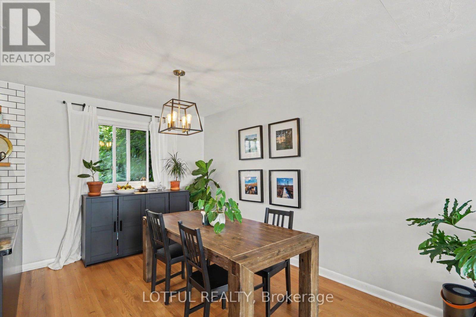 2226 Saunderson Drive, Ottawa, Ontario  K1G 2G4 - Photo 8 - X13845316