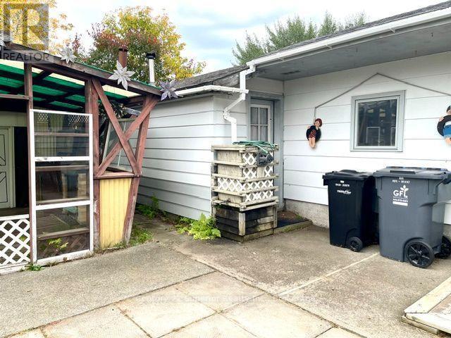 72 Burriss Street NW, Thunder Bay, Ontario  P7A 3E1 - Photo 42 - X13845382