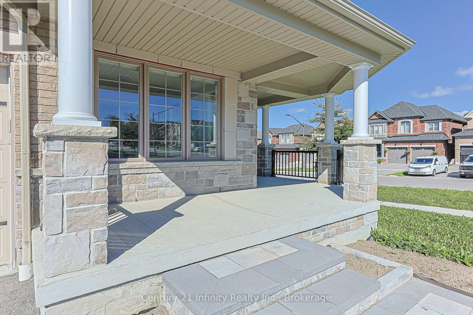 2 Gillivary Drive, Whitby, Ontario  L1P 0B9 - Photo 3 - E13845346