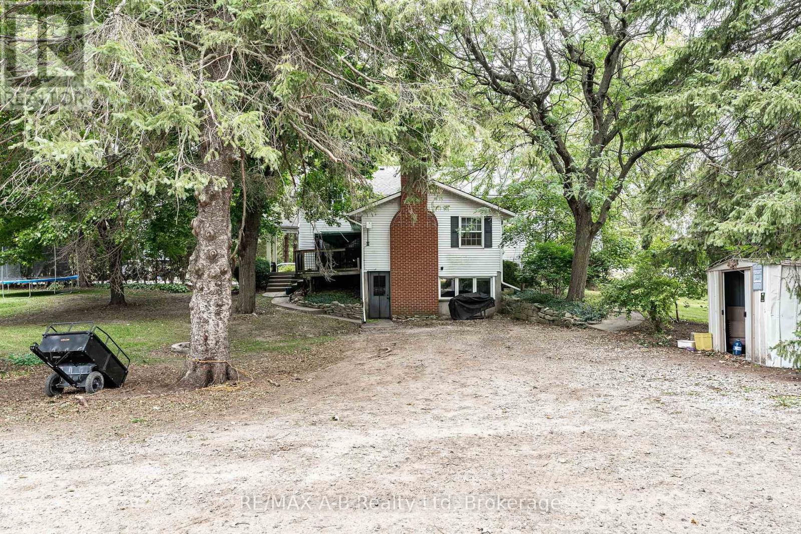 4811 Whalen Line, Lucan Biddulph, Ontario  N0M 1V0 - Photo 11 - X13845286