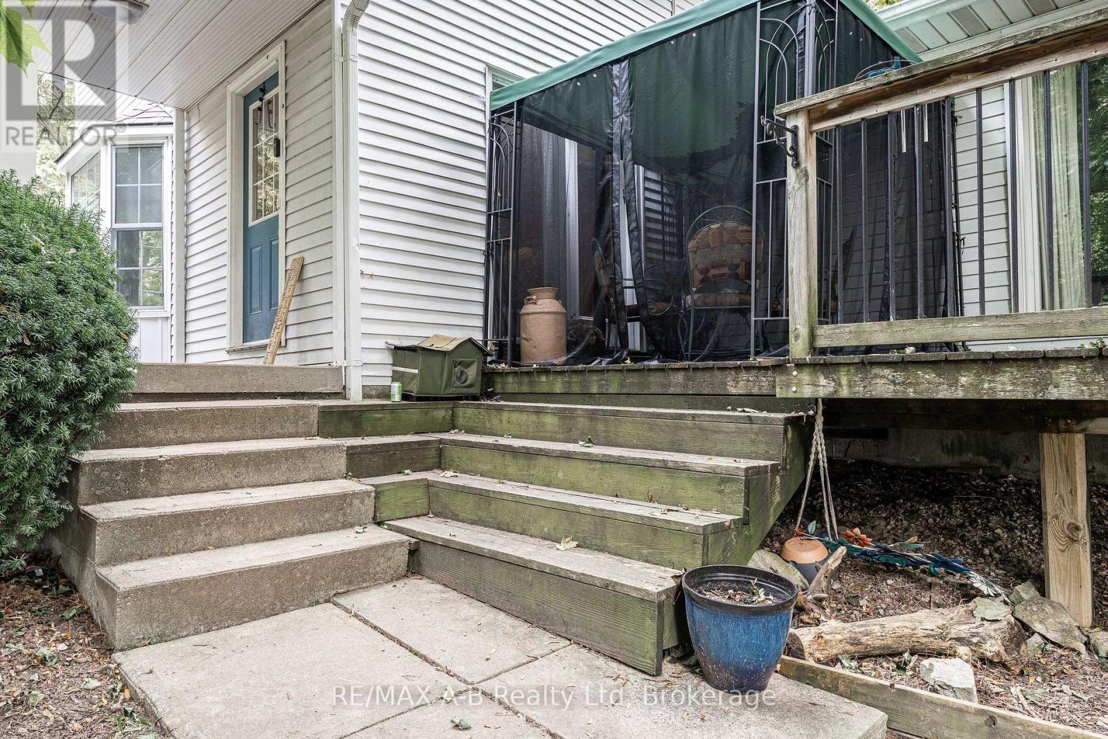 4811 Whalen Line, Lucan Biddulph, Ontario  N0M 1V0 - Photo 19 - X13845286