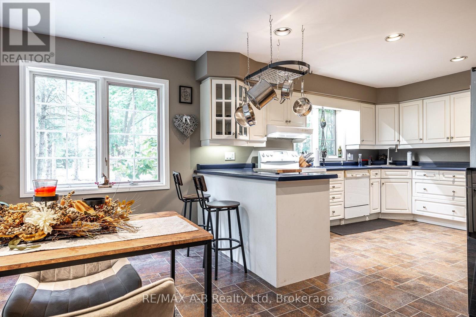 4811 Whalen Line, Lucan Biddulph, Ontario  N0M 1V0 - Photo 22 - X13845286