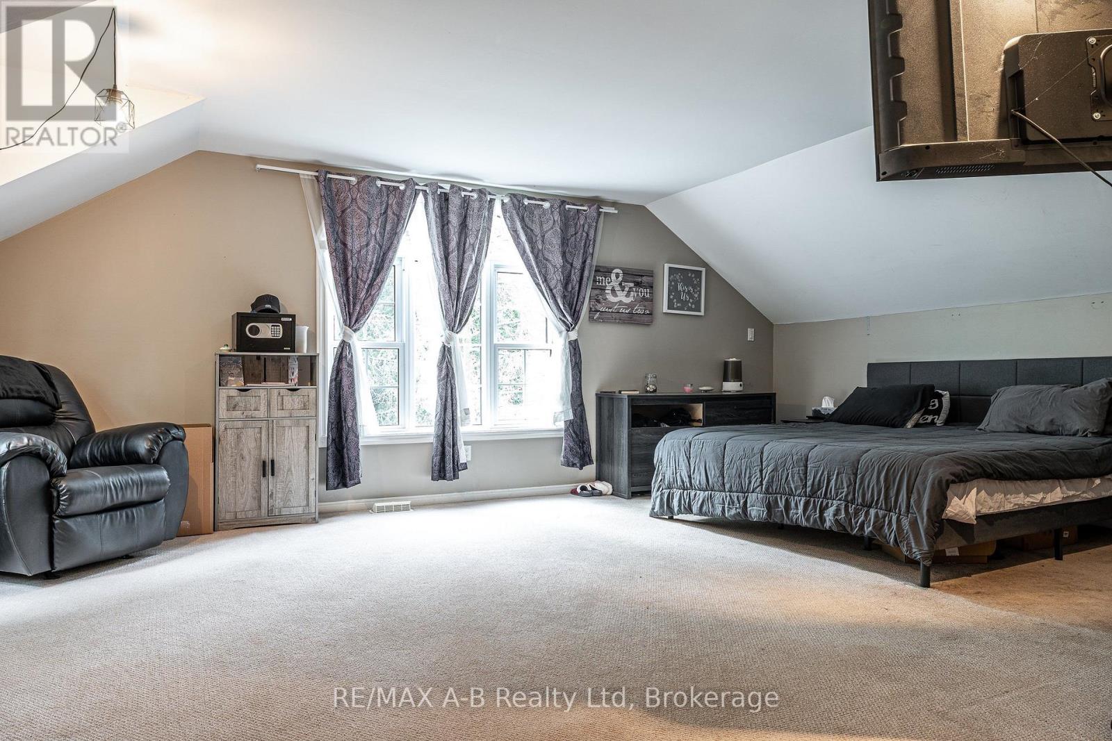 4811 Whalen Line, Lucan Biddulph, Ontario  N0M 1V0 - Photo 41 - X13845286