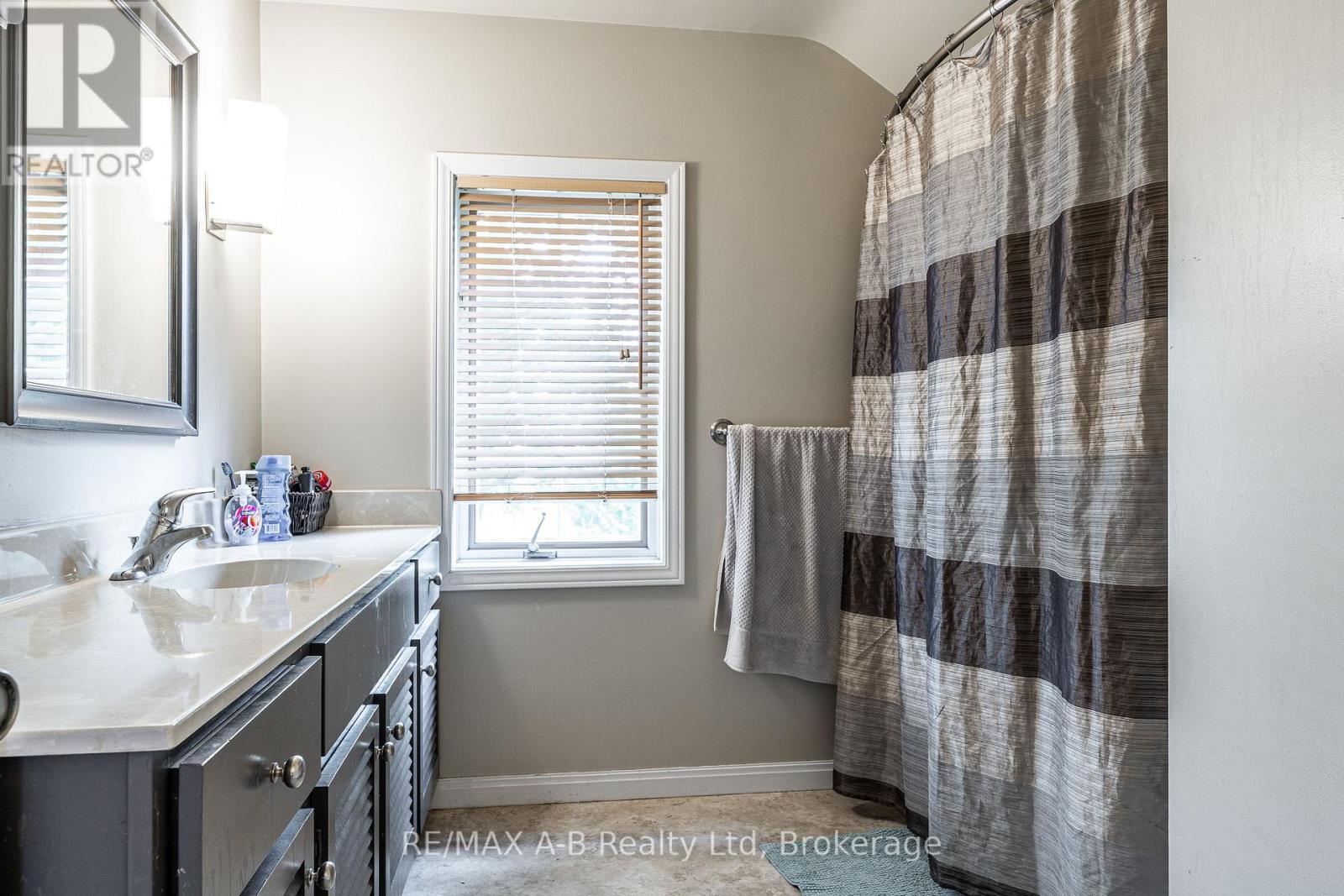 4811 Whalen Line, Lucan Biddulph, Ontario  N0M 1V0 - Photo 46 - X13845286